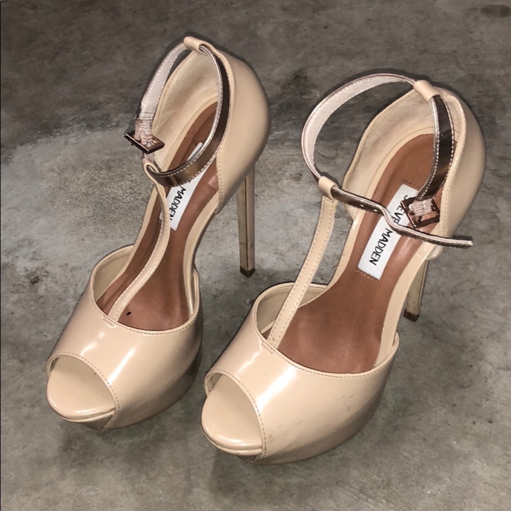 Steven madden nude t strap pumps